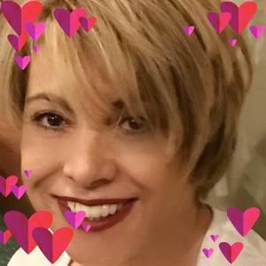 Meet your Posher, Roya